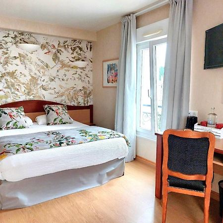 Logis Hotel & Restaurant Des Lacs Celles-sur-Plaine Kültér fotó